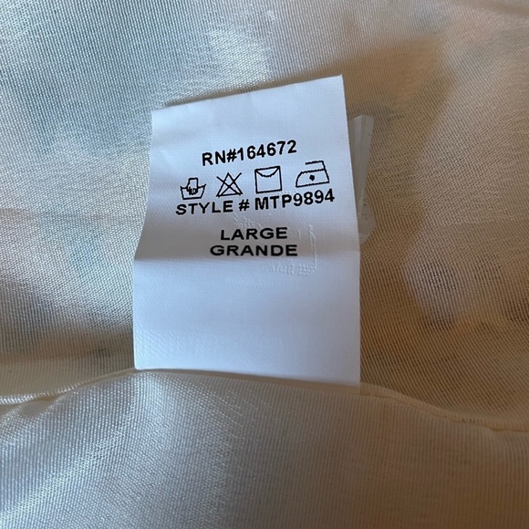 NWT &merci ruffle tank - Picture 6 of 6